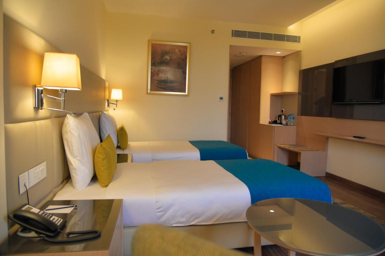 Bravia Hotel Niamey Exterior foto