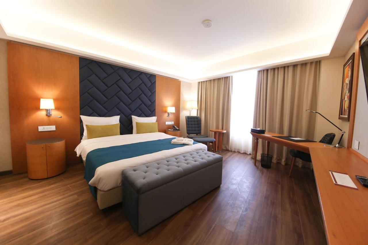 Bravia Hotel Niamey Exterior foto